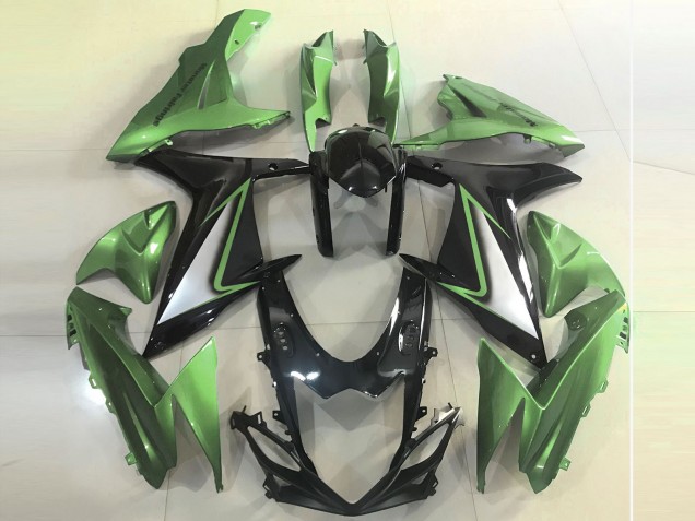 Erschwingliche Suzuki GSXR 600 / GSXR 750 Motorrad Verkleidung 2011-2024 - Grun Glanzendes Schwarz