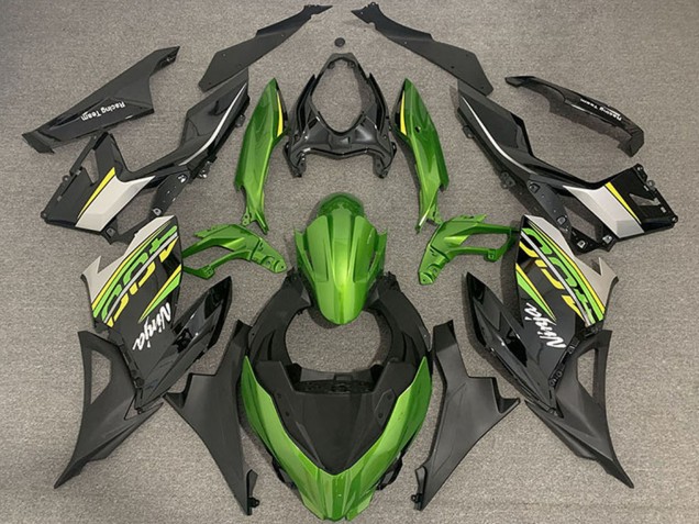 Erschwingliche Kawasaki Ninja 400 Motorrad Verkleidung 2018-2024 - Grun Schwarz Gold OEM Stil