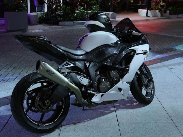 Erschwingliche Kawasaki ZX6R Motorrad Verkleidung 2019-2022 - Weiss Schwarz Carbonfaser