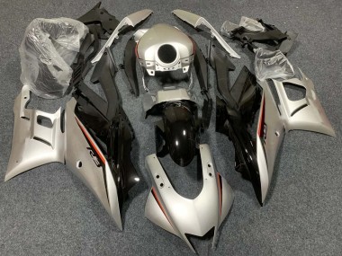 Erschwingliche Yamaha YZF R3/R25 Motorrad Verkleidung 2015-2018 - Silber Rot Schwarz