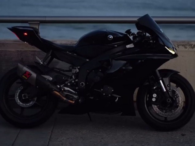 Erschwingliche Yamaha YZF 600 R6 Motorrad Verkleidung 2017-2023 - Glanzendes Schwarz