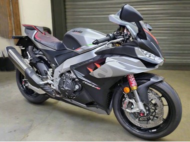 Erschwingliche Aprilia RSV4 1100 Motorrad Verkleidung 2021-2024 - Glanzendes Silber Matt Schwarz