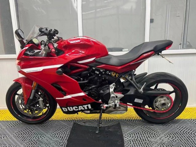 Erschwingliche Ducati Supersport 939/939S Motorrad Verkleidung 2017-2022 - Rot Schwarz Weiss Streifen