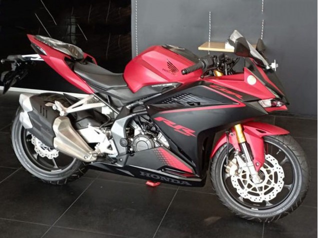 Erschwingliche Honda CBR250RR Motorrad Verkleidung Kit 2017-2022 - Rot Matt Schwarz